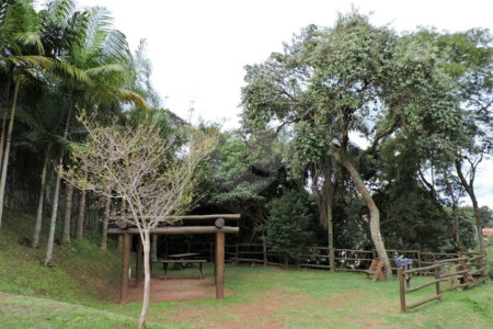 Casa á venda - Granja Viana