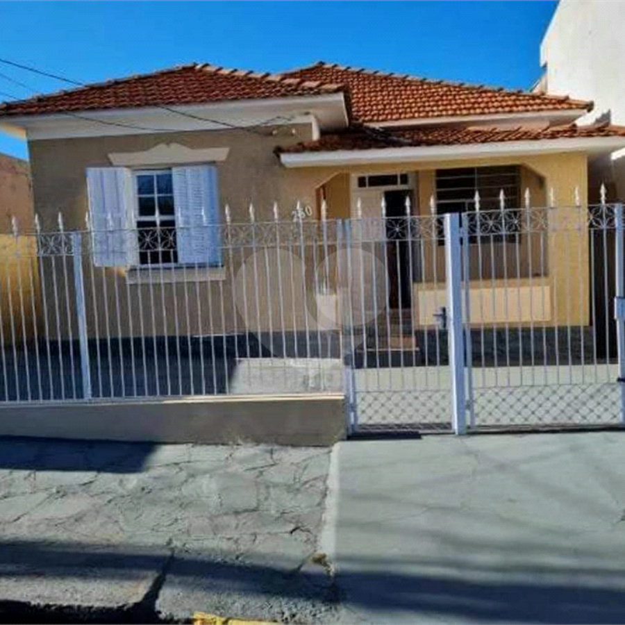 Casa térrea na Vila Lutfalla