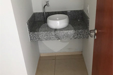 Indaiatuba - Sobrado para venda e Locação - Jardim Nely em Indaiatuba - R$ 425.000,00 - aceita parte em permuta - Bairro tranquilo com fácil acesso a rodovias, Shopping Polo Parque Mall - Assai, Polo shopping - Com duas suítes sendo uma com sacada, , lavabo. área de serviço , 2 vagas, portão ele