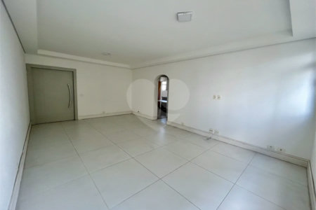 Apartamento de 105 m2, 3 dorms, 2 vagas livres em Perdizes