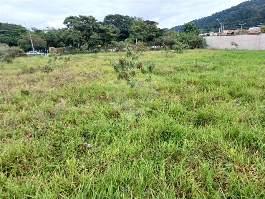 OPORTUNIDADE COMERCIAL NO CENTRO DE ITUPEVA SP