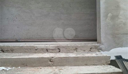 Sobrado à venda com 3 quartos, sendo 1 suíte,  em Vila Elze, São Paulo, SP