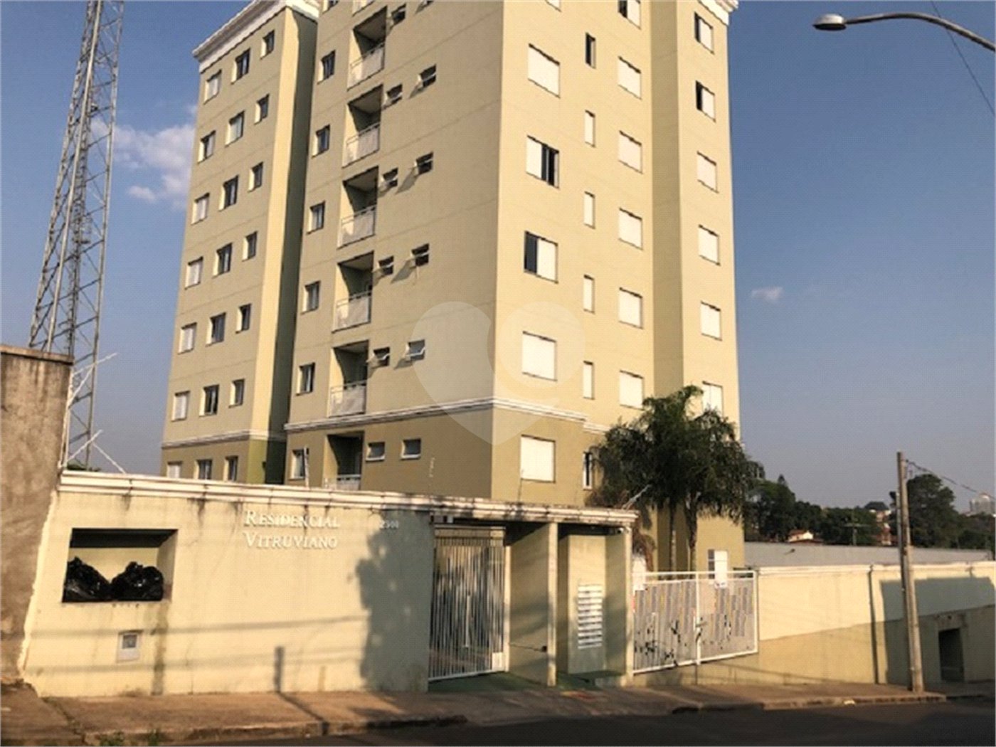 Apartamento de 2 dormitórios (1 suíte) próximo a Rodoviária
