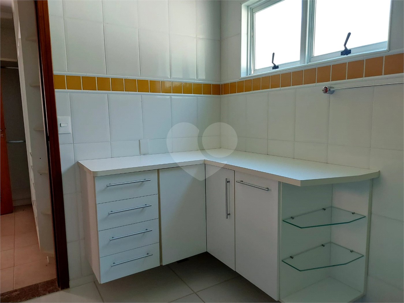 Casa charmosa e elegante localizada no deslumbrante Condomínio Villagio Capriccio Louveira SP