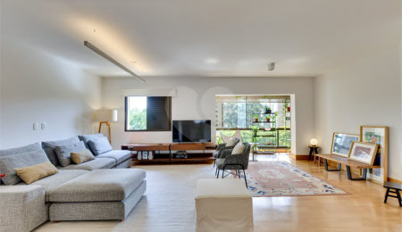 Apartamento à venda com 2 quartos, sendo 1 suíte,  em Campo Belo, São Paulo, SP