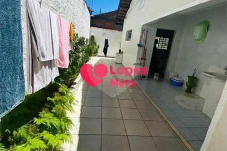 CASA A VENDA, NO BAIRRO JARDIM SATÉLITE, 3 DORMITORIOS 1 SENDO SUÍTE, 4VAGAS DE GARAGEM, SJC/SP