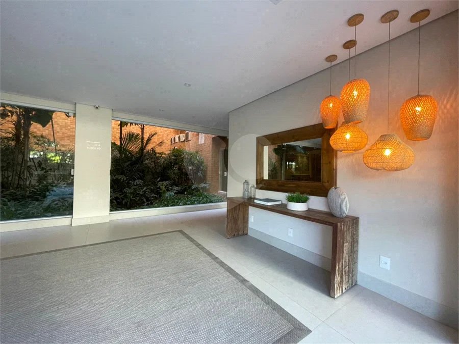 Apartamento à venda ou para alugar com 3 quartos, sendo 1 suíte,  em Riviera de São Lourenço, Bertioga, SP