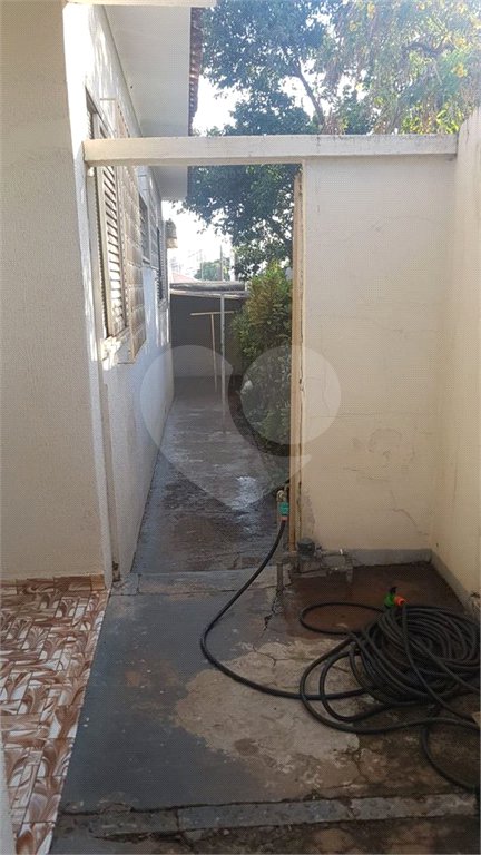 Casa térrea para venda em Araraquara/SP.