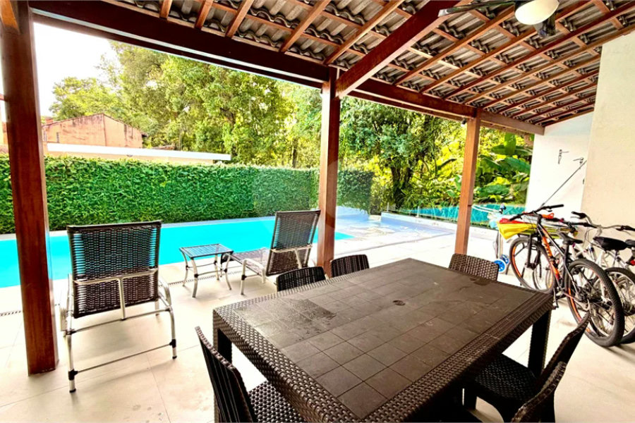 Casa à venda com 4 quartos, sendo 2 suítes, em Riviera de São Lourenço, Bertioga, SP