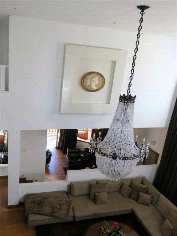 Casa à venda com 4 quartos, sendo 3 suítes,  em Morumbi, São Paulo, SP