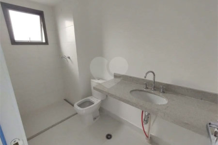 Apartamento novo com 129m² na Mooca com 2 suítes e 2 vagas.