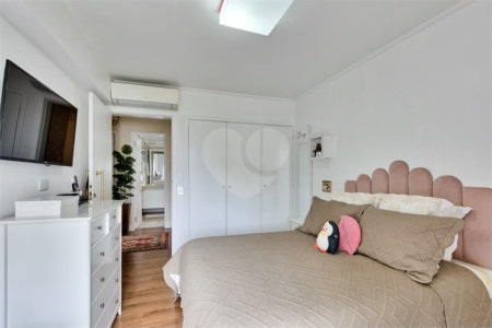 Apartamento à venda com 3 quartos, sendo 1 suíte, em Jardim Marajoara, São Paulo, SP