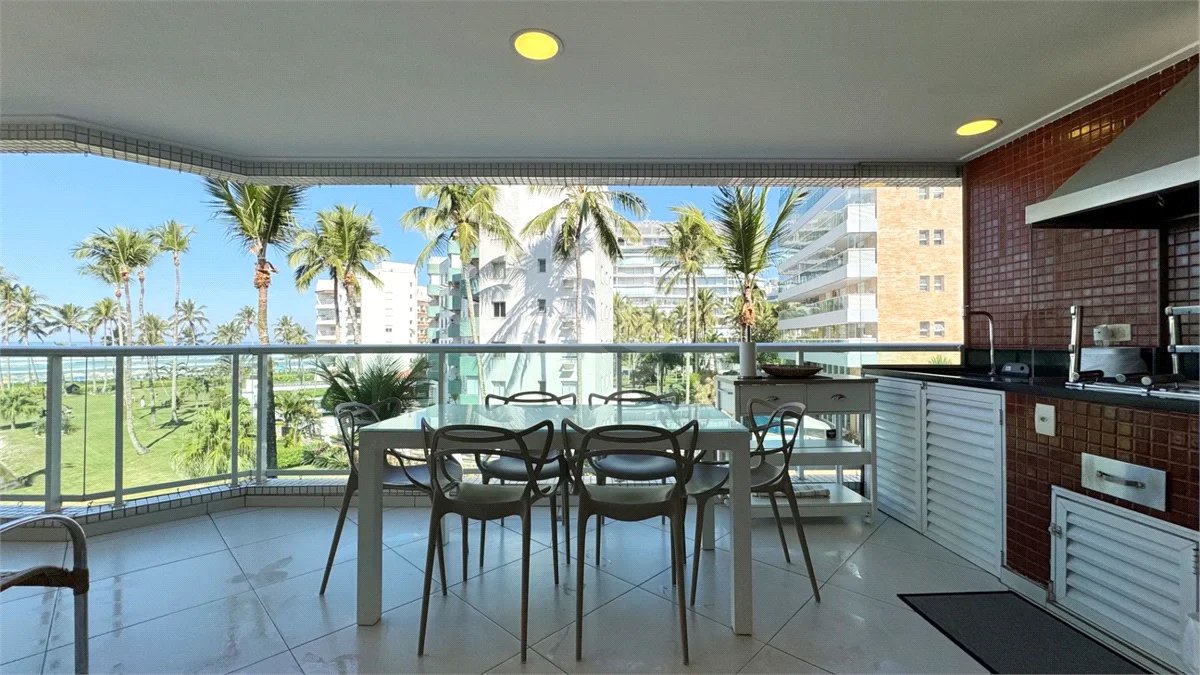 Apartamento à venda com 4 quartos, sendo 2 suítes, em Riviera de São Lourenço, Bertioga, SP