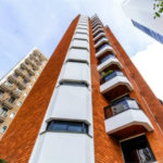 Higienópolis: 2 suítes, varanda envidraçada e vista aberta