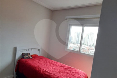 Apartamento na Mooca com 77m2 com 3 dormitórios sendo 1 suíte, 3 banheiros, 2 vagas de garagem