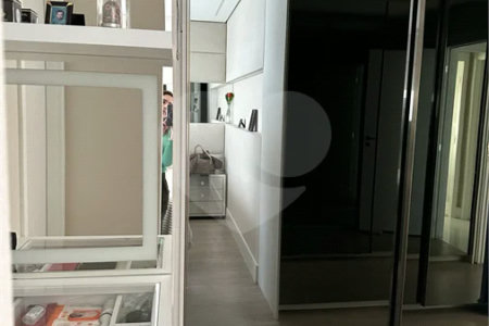 Apartamento de alto padrão com 108 m², 3 dormitórios, 1 suíte, varanda gourmet, planejados, lazer completo e próximo ao Metrô Alto do Ipiranga.