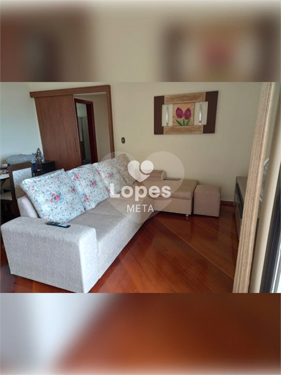 APARTAMENTO Á VENDA NO CONDOMINIO PAMPLONA, BAIRRO BOSQUE DOS EUCALIPTOS
