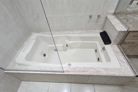 Casa Locação e Venda Condomínio Portal de Itaici 04 Dormitórios 02 suítes