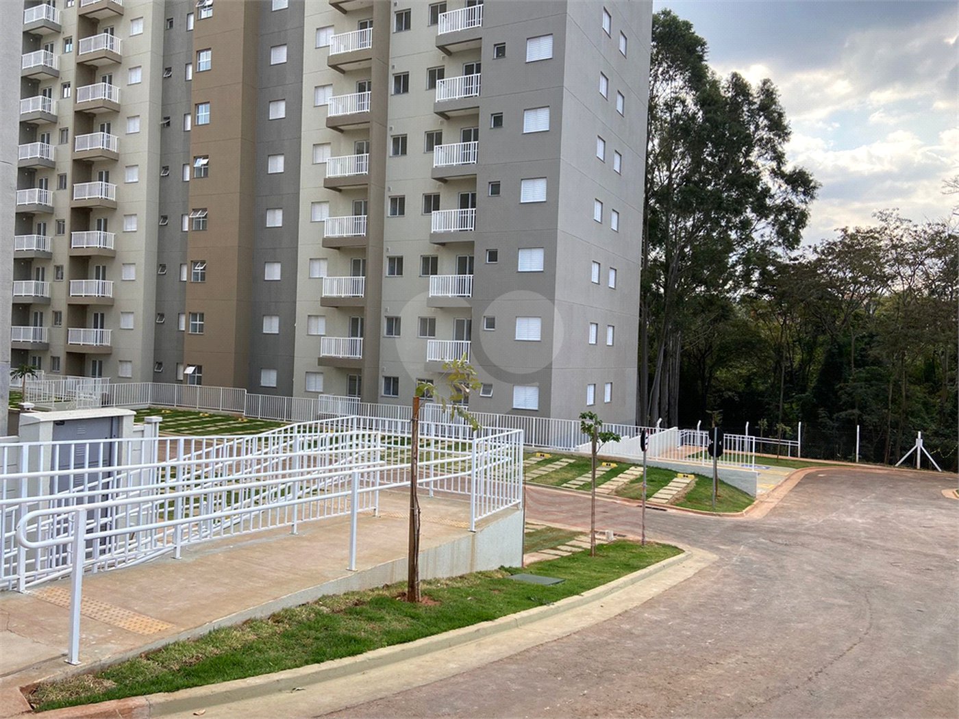 Lindo apartamento no Parque das Oliveiras