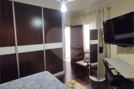 Casa com 300m² , 4 dormitórios , sendo 2 suítes , 5 vagas , à venda no bairro Curuçá , em Santo André.