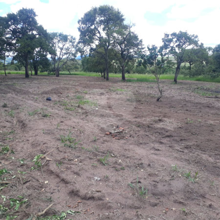 Terreno com 2.012,00 m² .