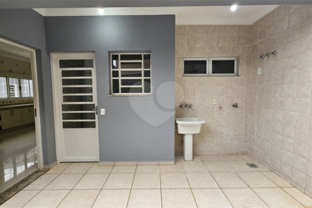 Casa Locação e Venda Condomínio Portal de Itaici 04 Dormitórios 02 suítes