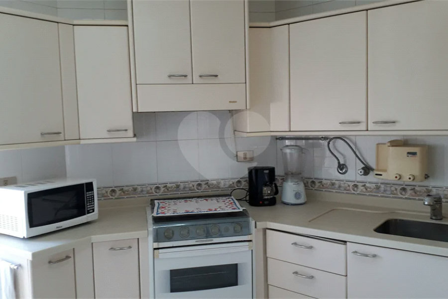 Apartamento à venda mobiliado nos Jardins — 126 m²