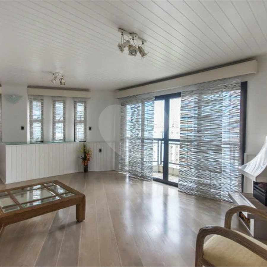 HIGIENÓPOLIS APTO com 160 M² PRIVATIVOS UM POR ANDAR 3 SUITES. 2 VAGAS, CONTEMPORÃNEO.ACEITA PERMUTA