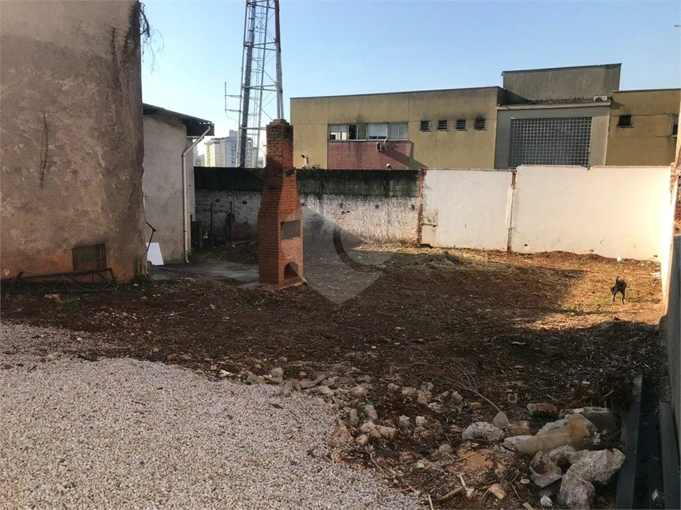 Excelente terreno em ótima localização. Venha fazer uma visita = 600M²