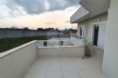 CASA A VENDA NO URBANOVA COM 390M², 5 DORMITORIOS, 6 BANHEIROS, PISCINA, 3 VAGAS, Sjc