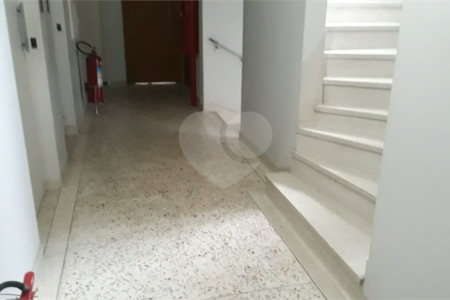 Venda apartamento 2 dormitórios, vaga de garagem fixa, lazer completo. Campo Belo. SP.