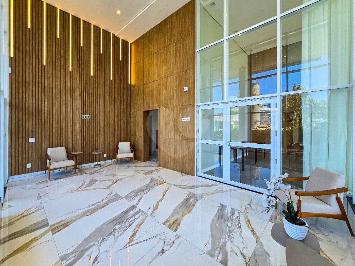 Apartamento à venda com 3 quartos, sendo 1 suíte,  em Maitinga, Bertioga, SP