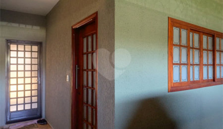 Casa à venda com 2 quartos, sendo 1 suíte,  em Jardim Bandeirantes, São Carlos, SP