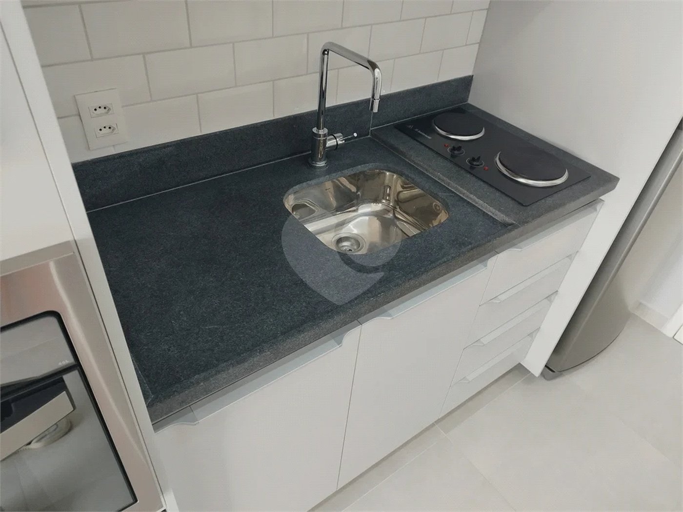 Studio Moderno de 29m² para Locação