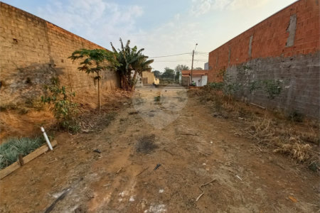 Terreno com 250,00 m² de área total. Terreno .