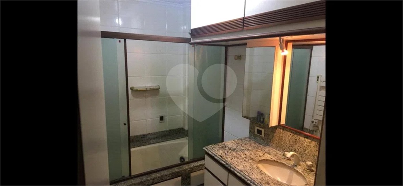 Lindo apartamento em ótima localização na Mooca!