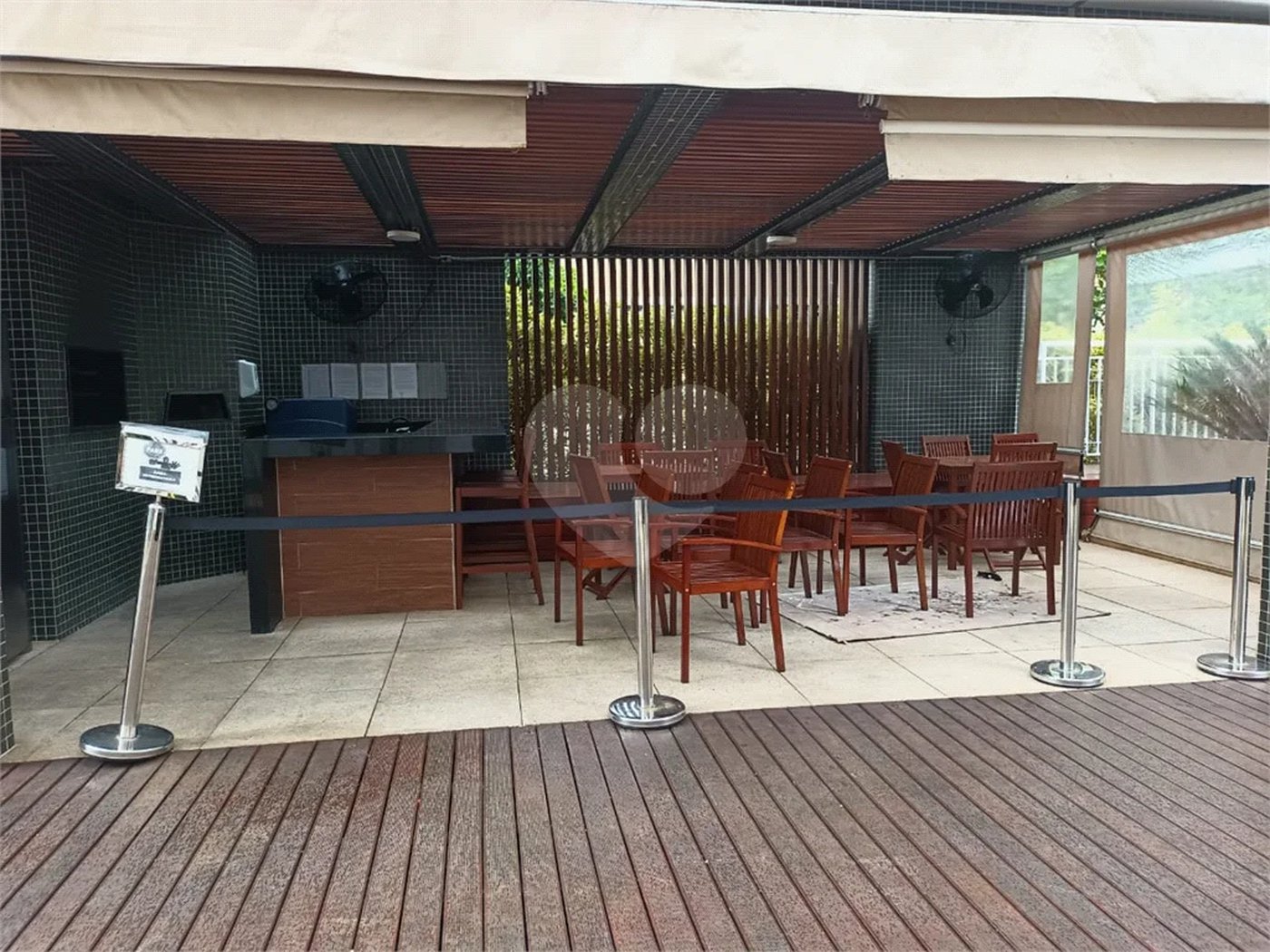 APARTAMENTO PARAÇAÇÃO COM 3 DORMITÓRIOS E 2 VAGAS DE GARGEM NA VILA ANASTÁCIO