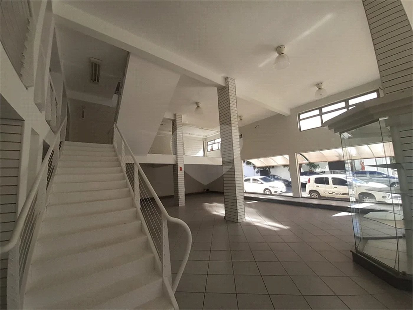 Salão Comercial de Esquina para Locação – Centro de Indaiatuba/SP