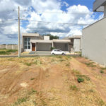 Lote à Venda em São Carlos, no Condomínio Villeneuve I