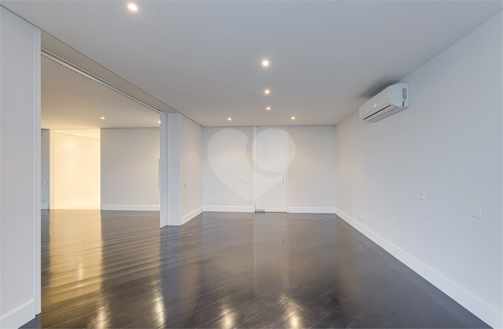 Apartamento à venda ou para alugar com 4 suítes em Alto da Boa Vista, São Paulo, SP