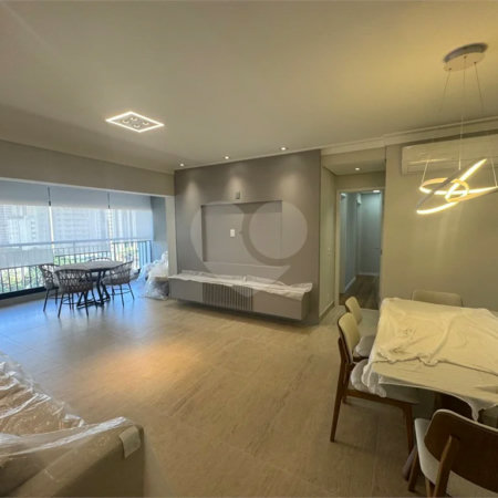 Apartamento para venda com 130m² reformado no Brooklin com 3 suites, 2 vagas lazer completo.