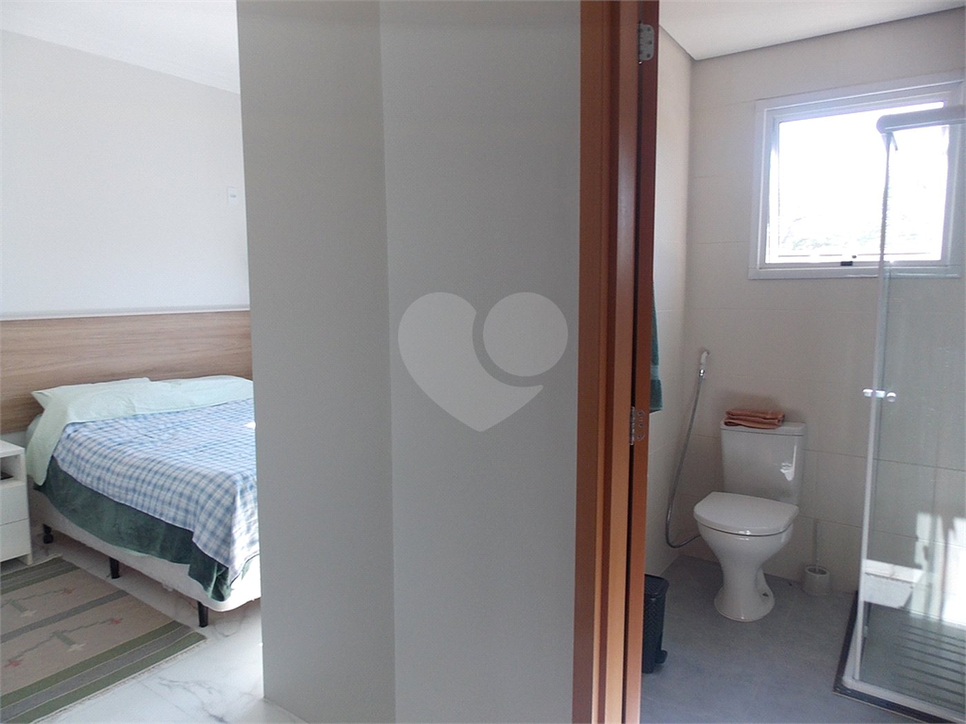 Confortável apartamento no Jardim Floresta em Aibaia sp
