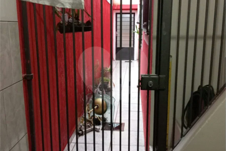 Sobrado com 3 dormitórios na Vila Ede