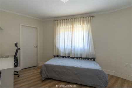 Casa à venda com 4 suítes no condomínio Vale da Santa Fé, Vinhedo - SP