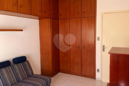 Apartamento para locação na Saúde de 80m² com 2 dormitórios.
