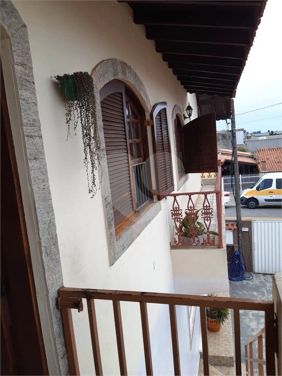 Casa versátil à venda: Casa com 2 Quartos, 3 Unidades Residenciais e Sala Comercial - Louveira