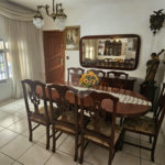 Casa Térrea na Vila Formosa de 233m2 com 3 dorms, 1 suíte, 3 banheiros e 4 vagas. Estuda permuta.