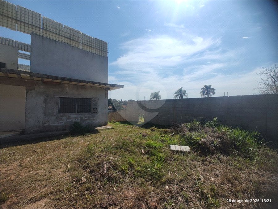 Terreno 810 metros à venda em Atibaia com projeto aprovado exclusivo de alto padrão com construção inacabada