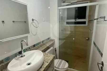 Apartamento 3 dormitórios no Avalon
