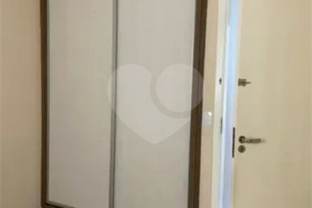 CASA EM CONDOMINIO 84M², 3 DORMITORIOS, 1 BANHEIRO, 2 VAGAS - BAIRRO CIDADE SALVADOR - JACAREÍ/SP.
